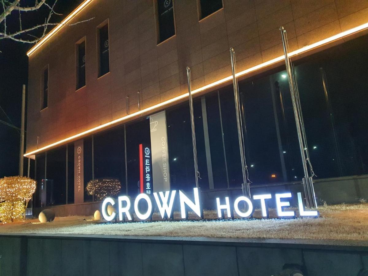 Crown Hotel צ'אנגוון מראה חיצוני תמונה
